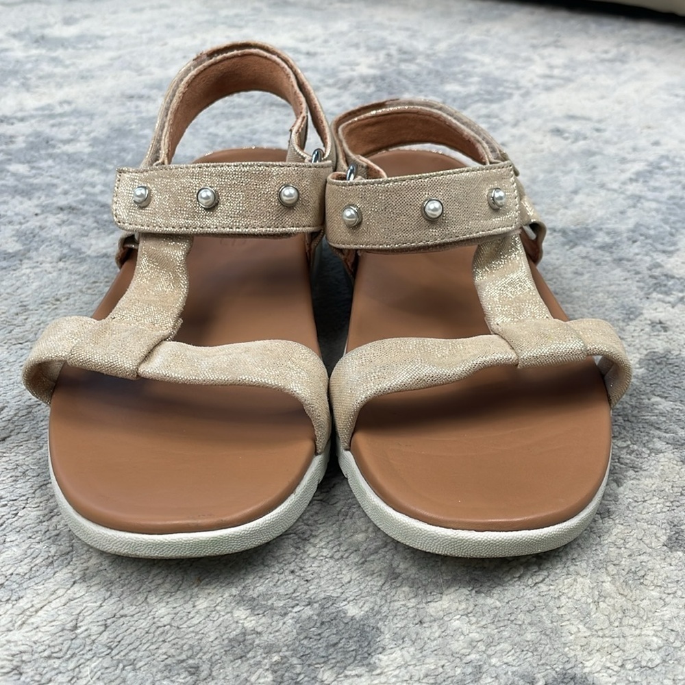 Nordstrom Strive Antigua Sandals Gold Sparkle Pearl Stud Comfy Party Sz 9.5 - Picture 3 of 15